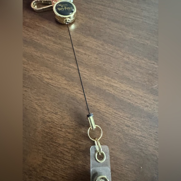 Harry Potter Hedwig Retractable ID Holder - Picture 4 of 7